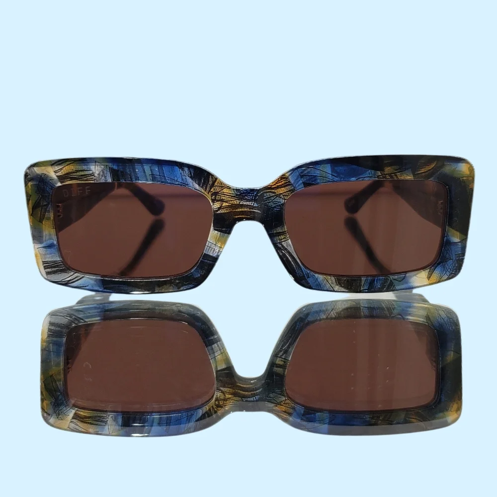 Diff Eyewear Sunglasses Katie Glacial Tortoise Rectangular Vacation Summer